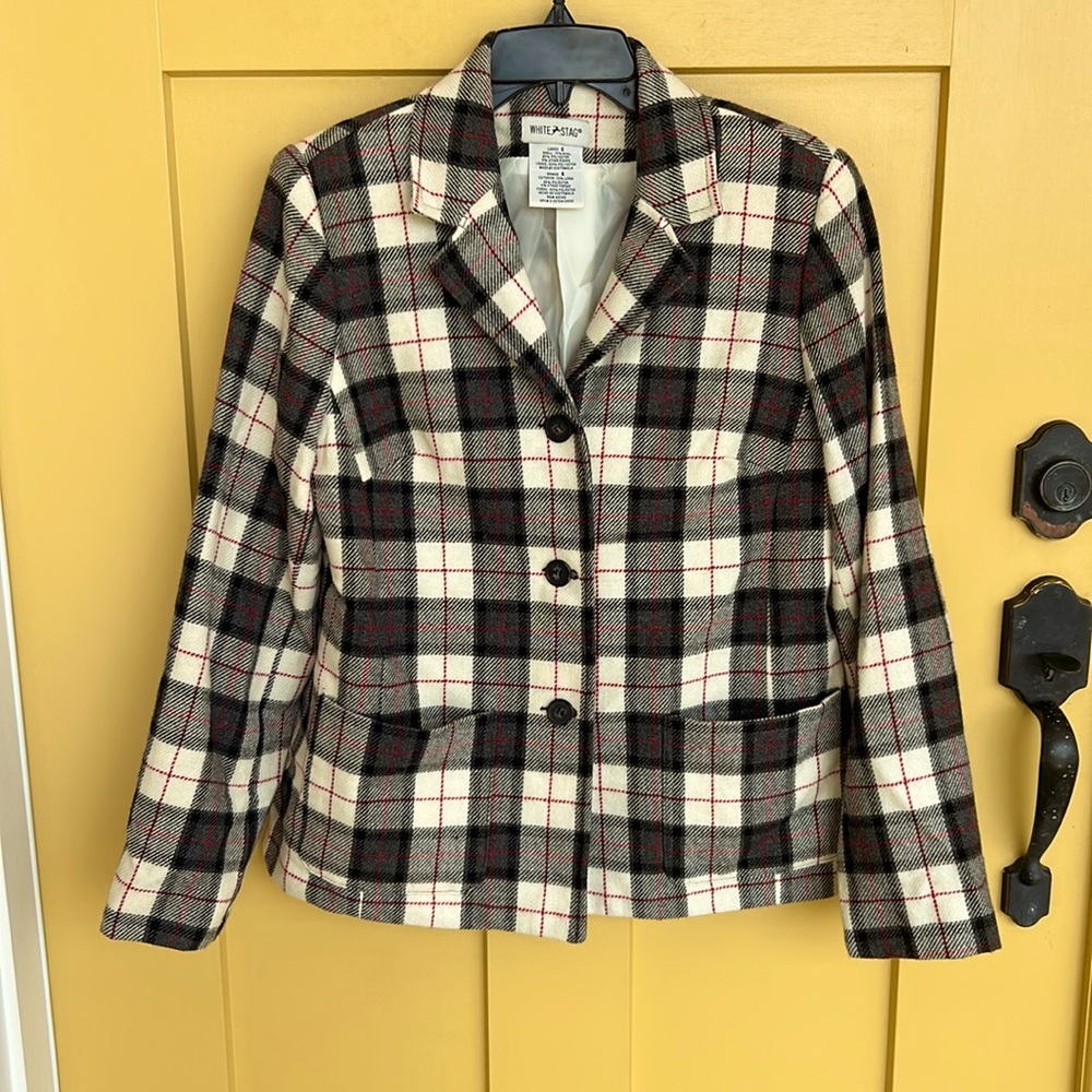 Adorable fall blazer!